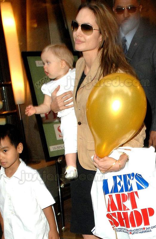 shiloh jolie pitt 01 Angelina e Shiloh Nouvel