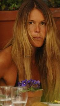 87856882 medium Elle Macpherson sembra una ragazzina