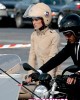 keira moto6 80x100 FOTO GALLERY: Keira Knightley motociclista Chanel