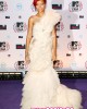 emas rihanna3 80x100 FOTO GALLERY: Il red carpet degli Mtv EMAs 2010