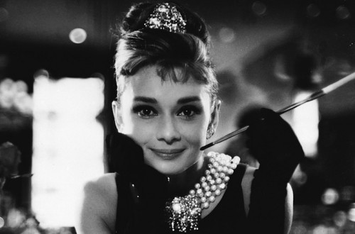 Audrey Hepburn 11 500x330 Anche Audrey Hepburn vittima del fotoritocco