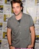 comic con robert pattinson2 80x100 FOTO GALLERY: Kristen Stewart e gli altri al Comic Con