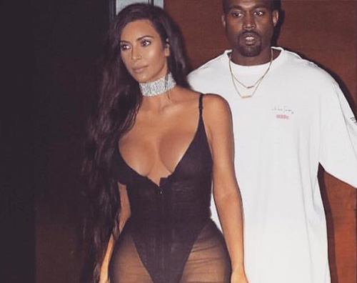 Kim e Kanye cover Kim e Kanye mostrano i costumi di Halloween